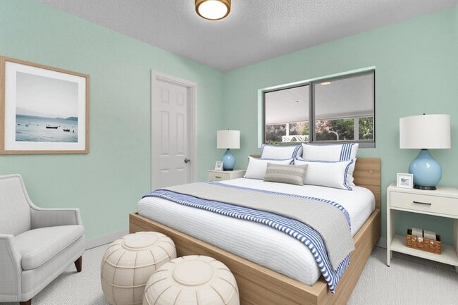 Building Photo - 2145 5th St