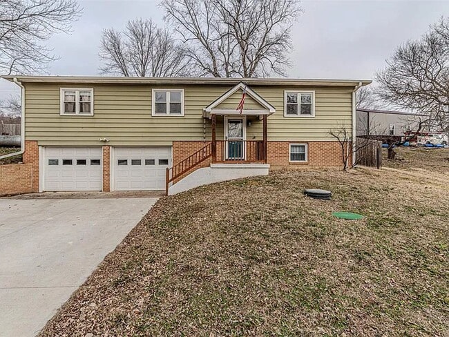 Primary Photo - Half Off the First Month's Rent