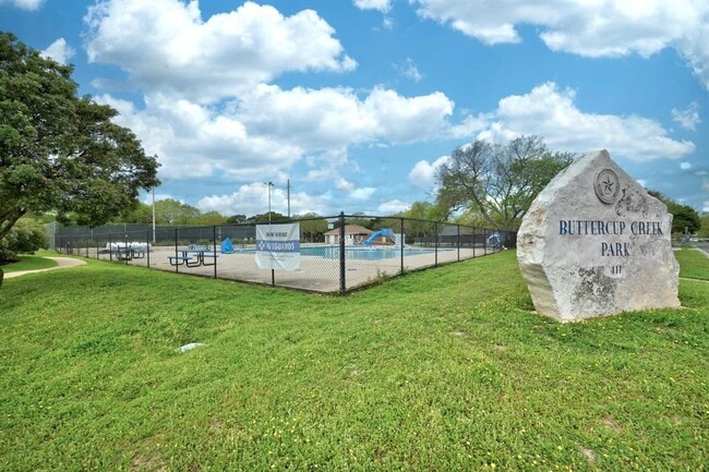 Building Photo - 1205 Rambling Trail