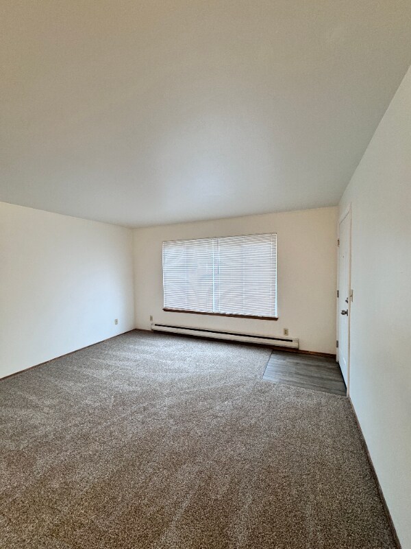 Building Photo - 3043 NE 140th St