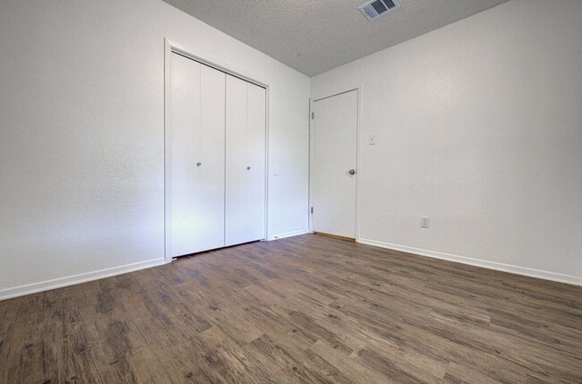 Building Photo - 8120 West Gate Blvd