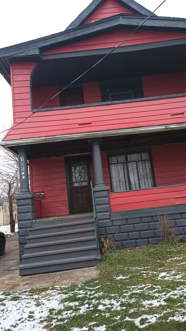 Primary Photo - 10511 Reno Ave