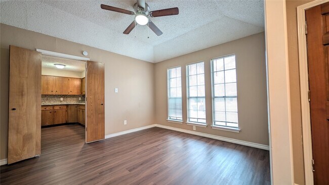 Building Photo - 429 Headlee St