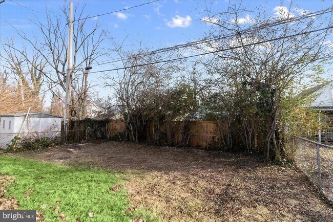 Building Photo - 517 Winters Ln