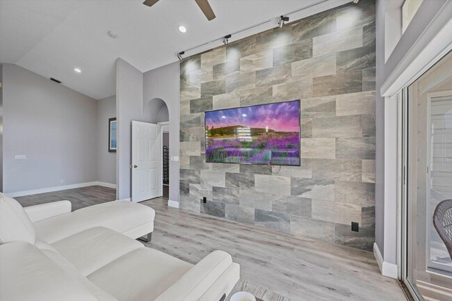 Building Photo - 3689 Miramontes Cir