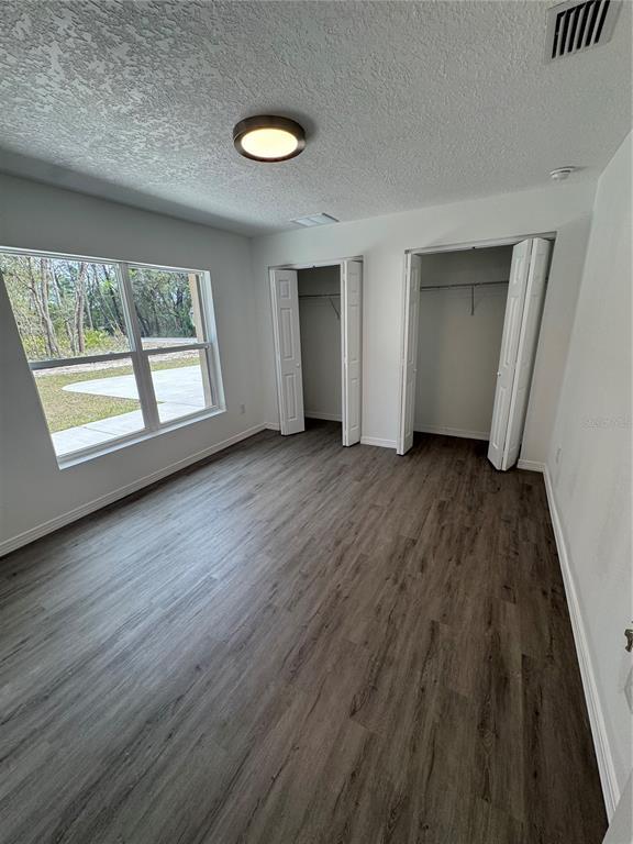 Building Photo - 8448 Balm St