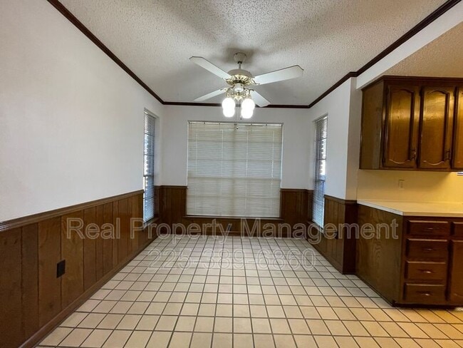 Building Photo - 6428 Chippendale Dr