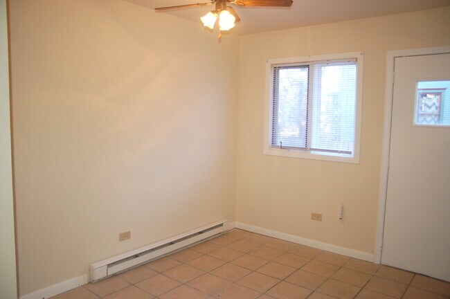 Building Photo - 321 S Jefferson St