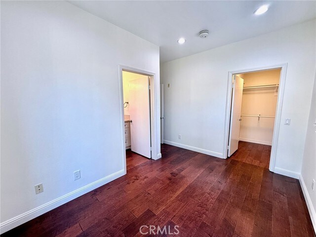 Building Photo - 111 S Oak Knoll Ave