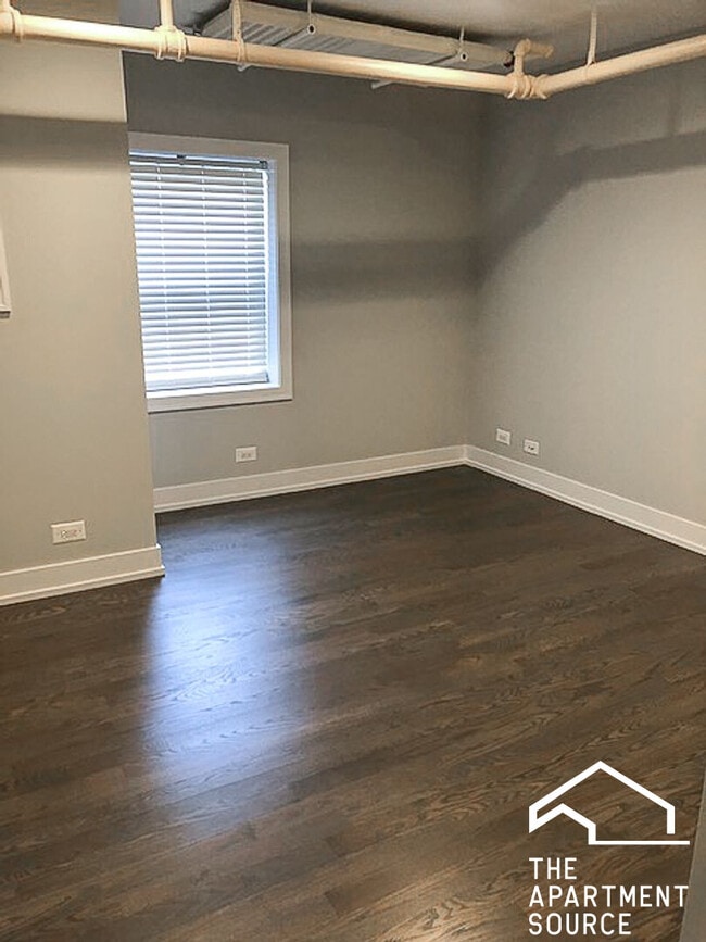 Building Photo - 1931 W Winona St