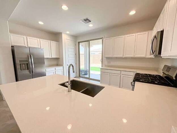 Building Photo - 3 Bedroom, 2 Bath Available NOW with $300 ...