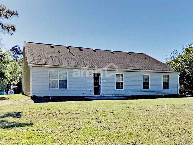 Building Photo - 186 Dean Way