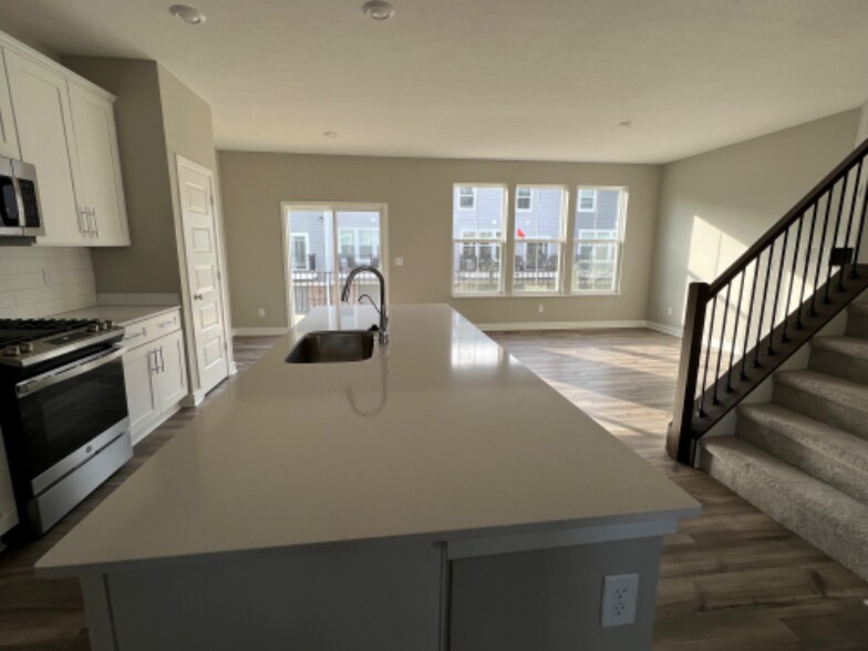 Building Photo - 13815 Tender Dr