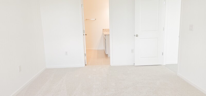 Building Photo - 2043 Firethorn Lp