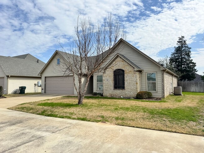 Building Photo - 2968 Elkton Trail