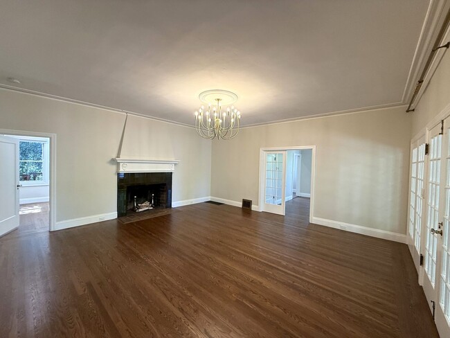 Building Photo - TIMELESS 1920s SPANISH COLONIAL FOUR BEDRO...