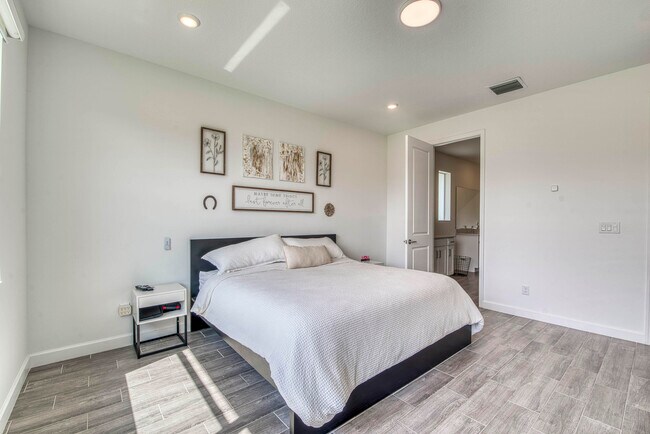 Building Photo - 1463 Heron Nook Rd