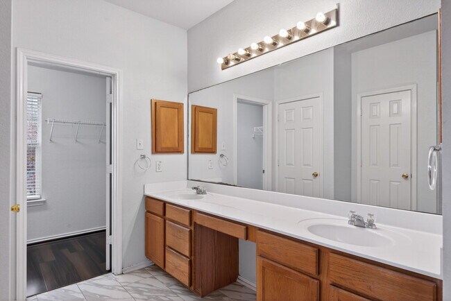 Building Photo - 23211 Kaitlyn Canyon