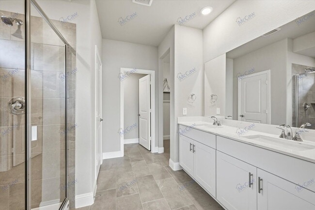 Building Photo - 811 London Town Ln