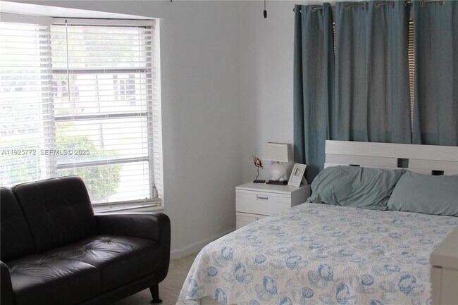 Building Photo - 1300 N Ocean Blvd