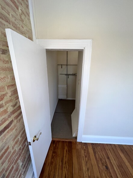 Walk in closet - 1323 Cooksie St