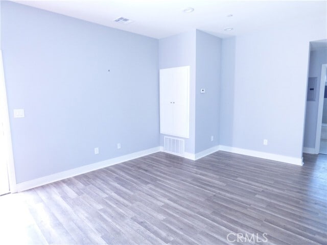 Building Photo - 1923 Holly Dr