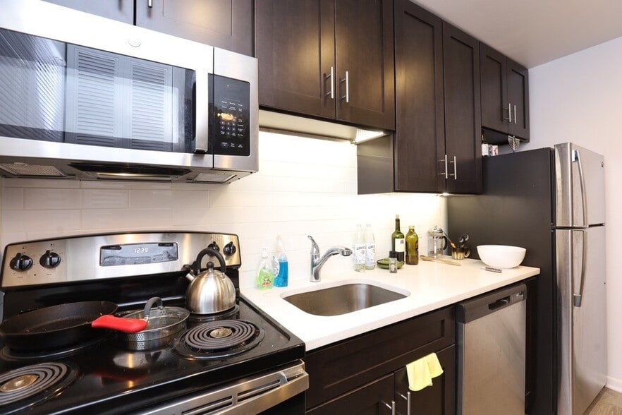 Building Photo - 520 Aldine