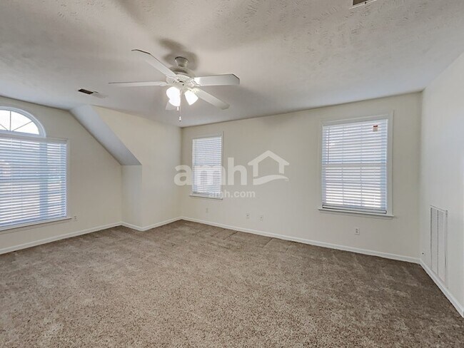 Building Photo - 399 Meigs Dr