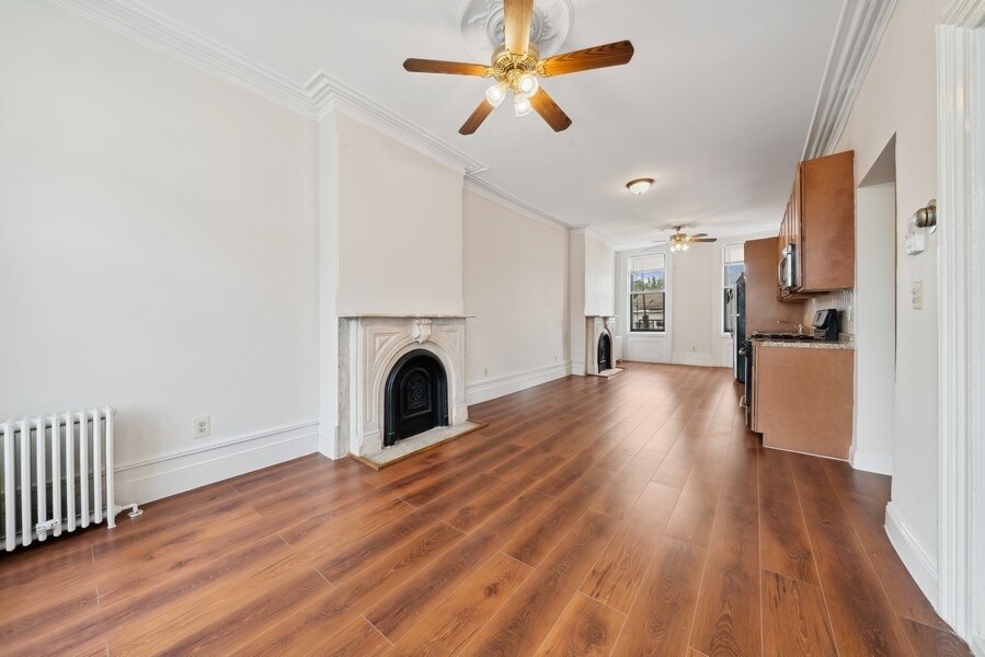 Building Photo - 591 Bramhall Ave