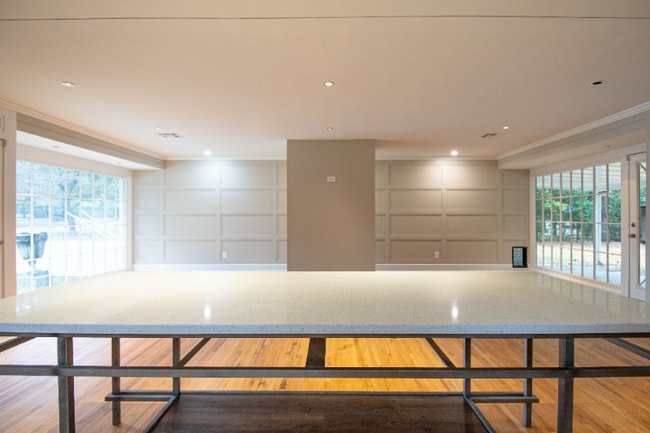 Building Photo - 895 Greg Dr