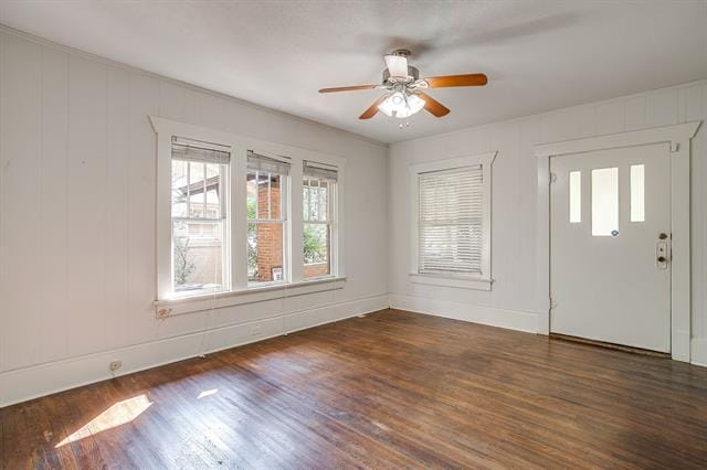 Building Photo - 2312 Mistletoe Ave