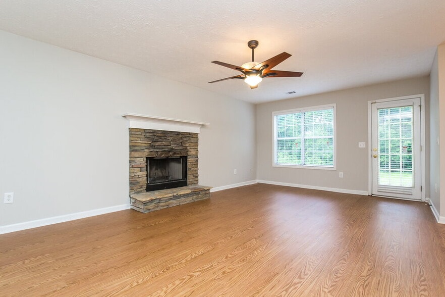 Building Photo - 4061 Edenbrooke Cir SW