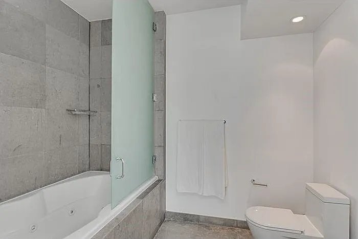 Building Photo - 450 Alton Rd