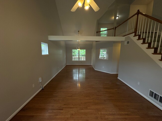 Building Photo - 6306 Labor Ln