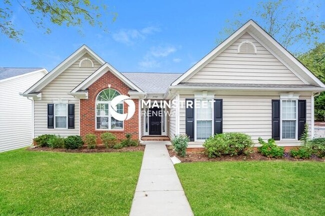 Primary Photo - 3 Bedroom Pet-Friendly Home in HUNTERSVILL...