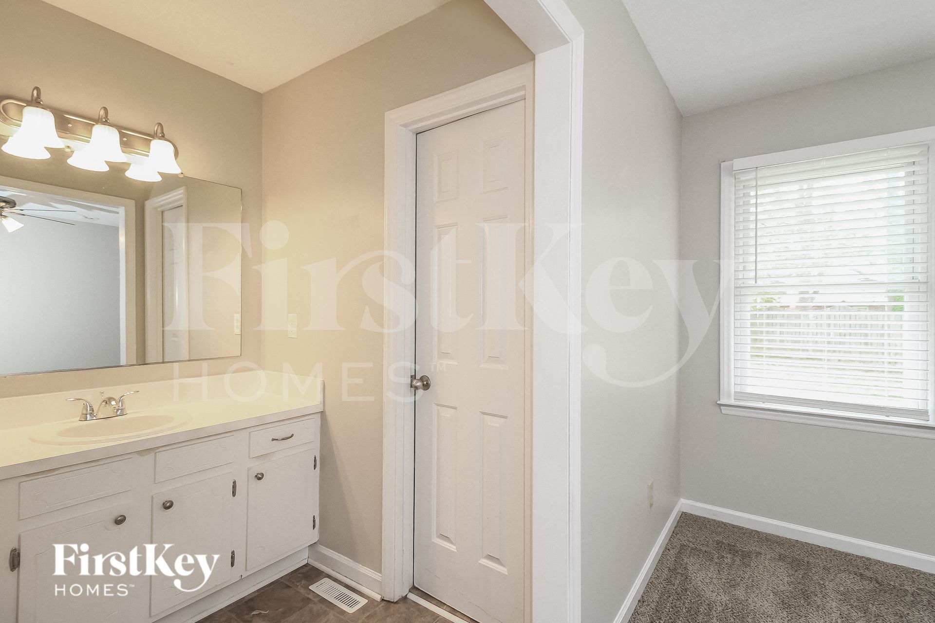 Building Photo - 324 Century Blvd