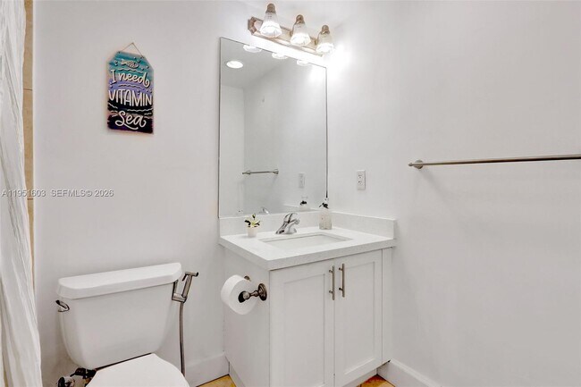 Building Photo - 7501 E Treasure Dr