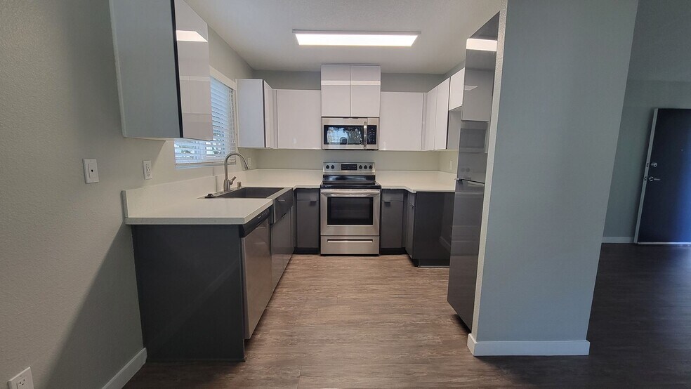 Interior Photo - West Fifth Apartments