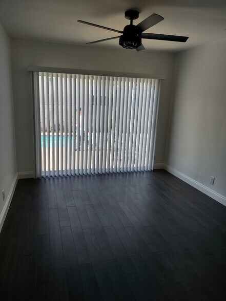 Dining room - 18318 Gresham St