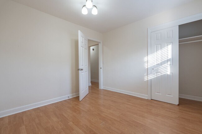 Building Photo - MOVE IN READY 4-bedroom Ranch home nestled in the Heart of Norfolk!