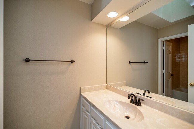 Building Photo - 1412 Spyglass Dr