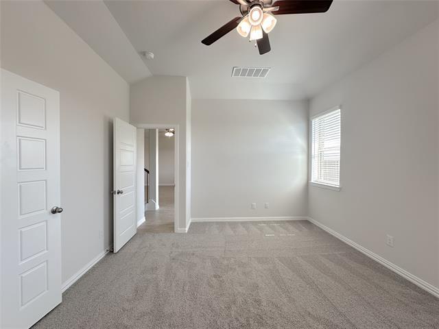 Building Photo - 808 Birdie Dr