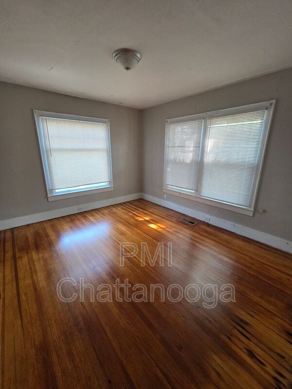 Building Photo - 101 Kingwood Dr