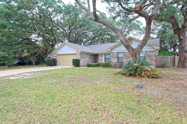 Building Photo - Southwest Pensacola 3-Bedroom Home with Fe...