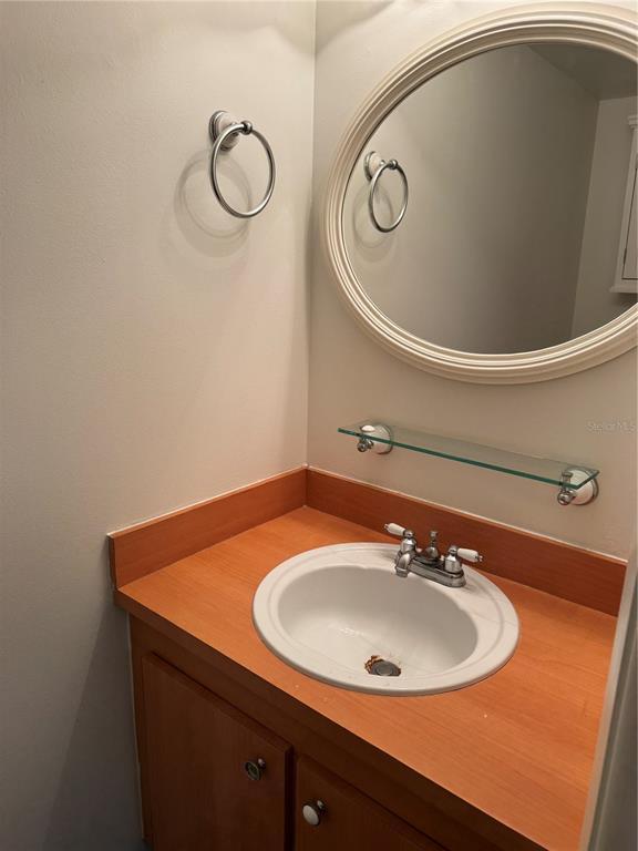 Building Photo - 105 4th Ave NE