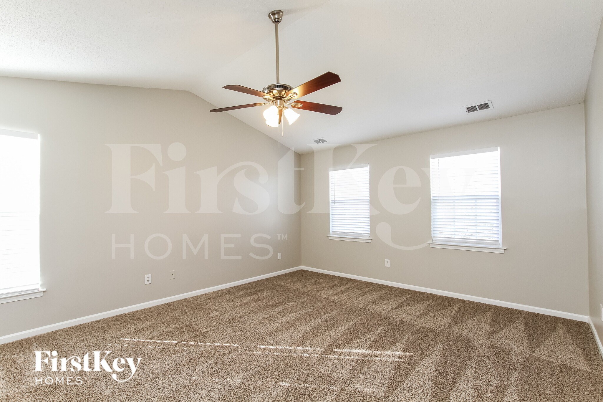 Building Photo - 2816 Bridgeville Ln