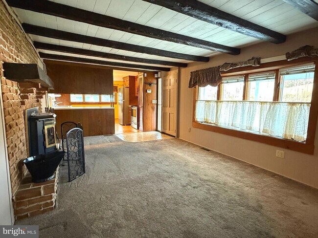 Building Photo - 1716 W Philadelphia Ave