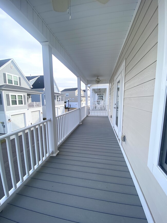 Building Photo - 137 Marblehead Dr