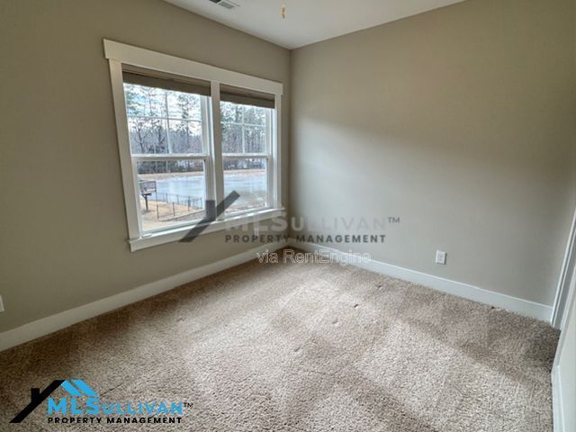 Building Photo - 2203 Crested Jay Dr