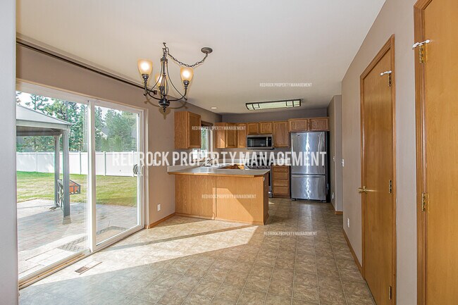 Building Photo - 7005 N Joanna Dr
